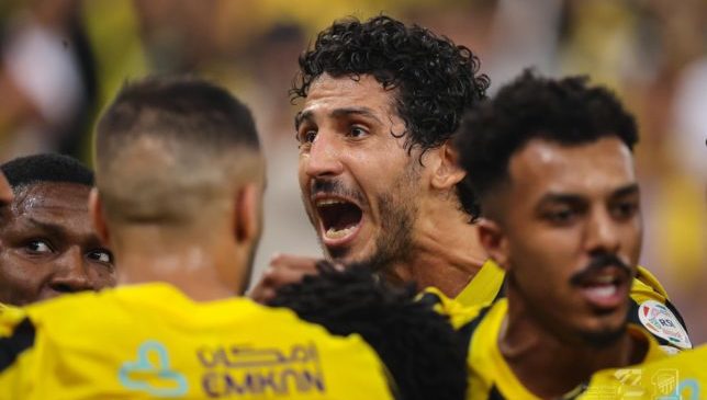 الاتحاد يفاضل بين فان دايك وسايس لتعويض حجازي